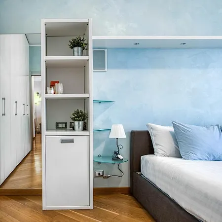 Joivy Vibrant Flat With Balcony Apartment