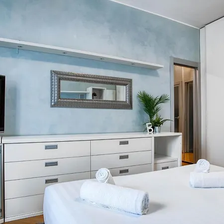 Joivy Vibrant Flat With Balcony Milan